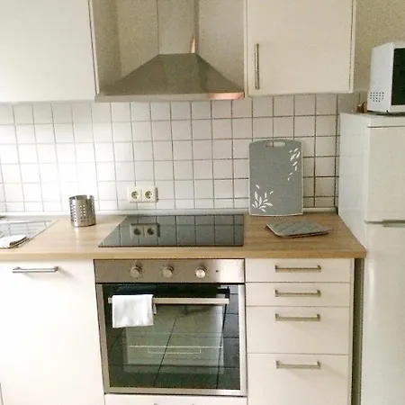Groß