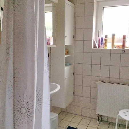 Groß Apartment